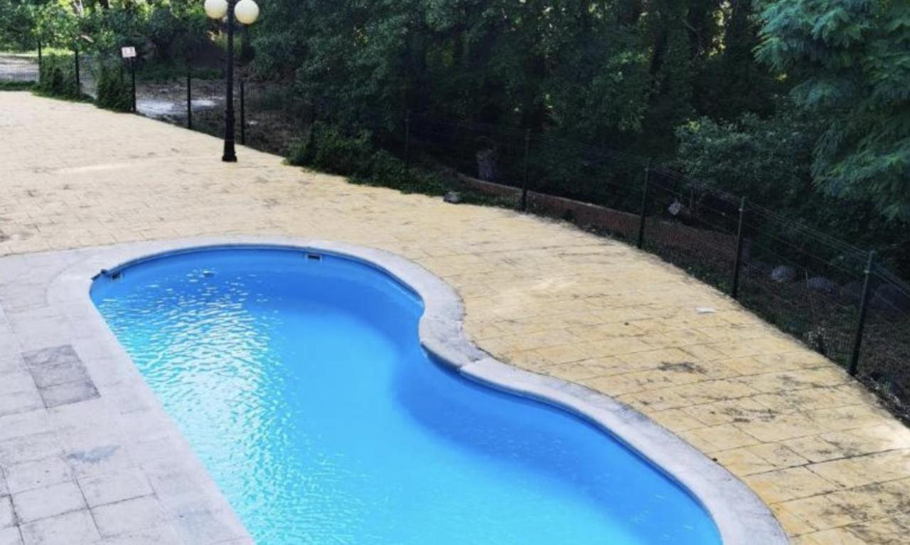 Appartement La Riviere De Arenas Аренас де Сан Педро Екстериор снимка